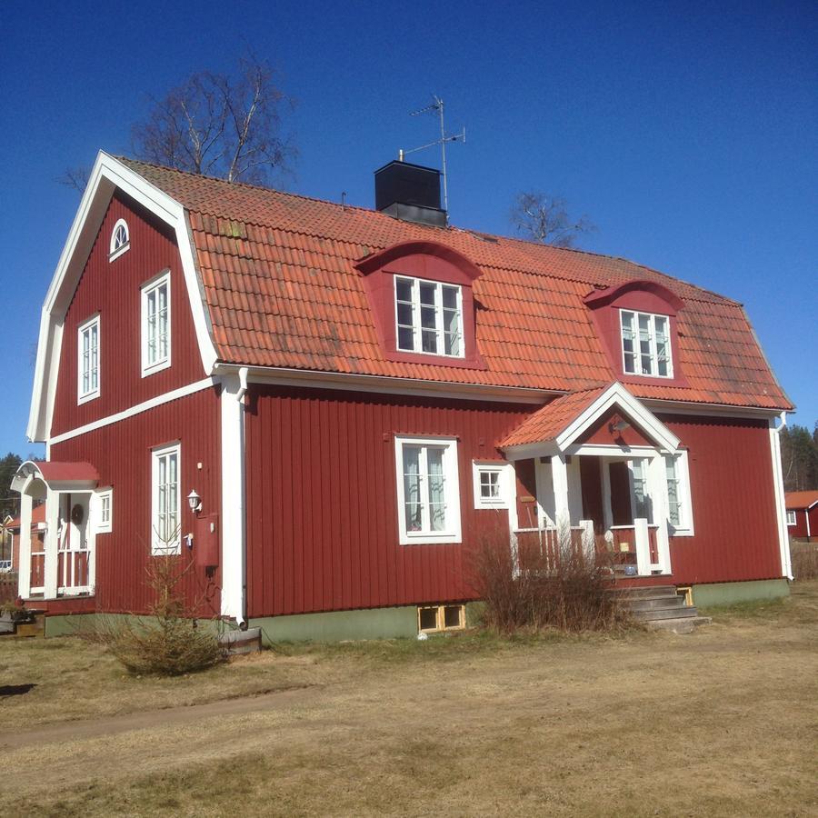 Mora Vandrarhem Och Gaesthem Vinäs Kültér fotó