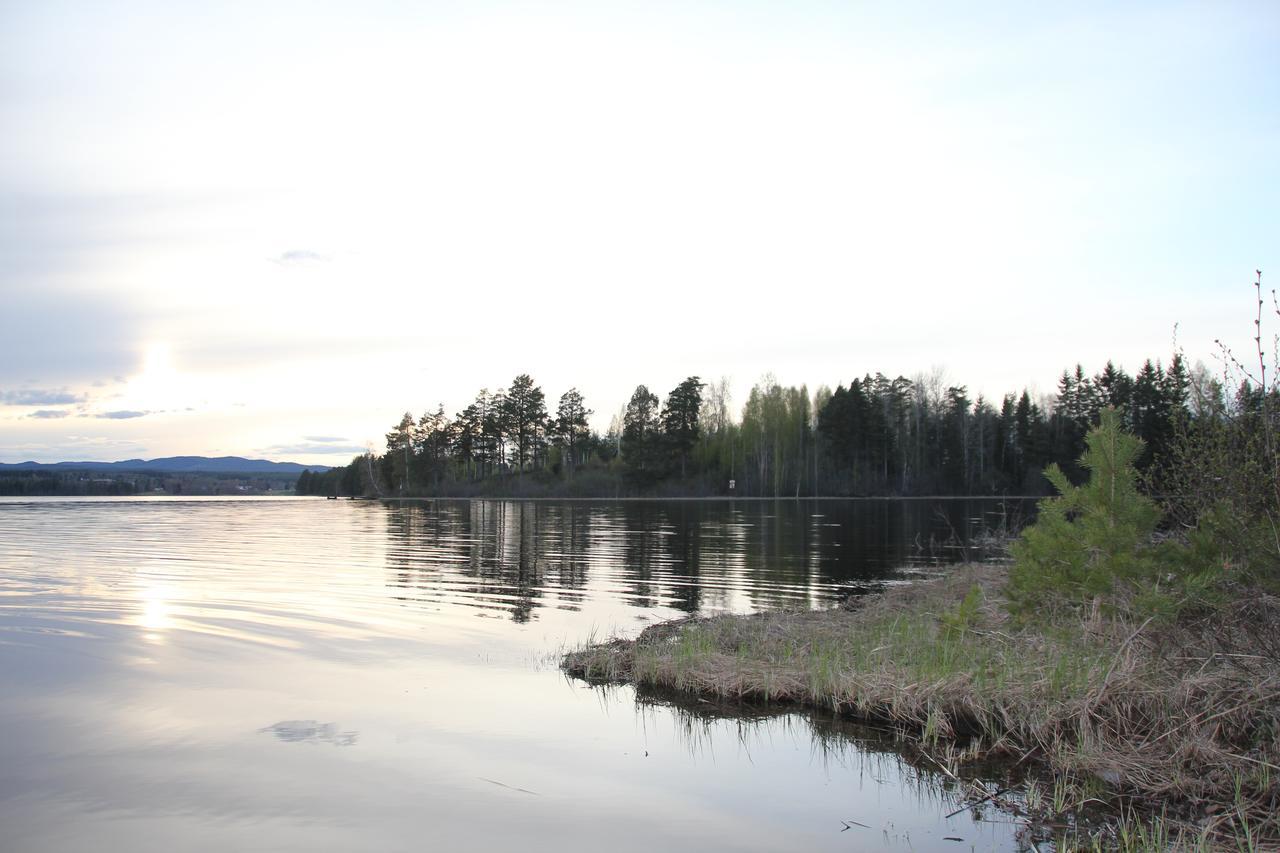 Mora Vandrarhem Och Gaesthem Vinäs Kültér fotó